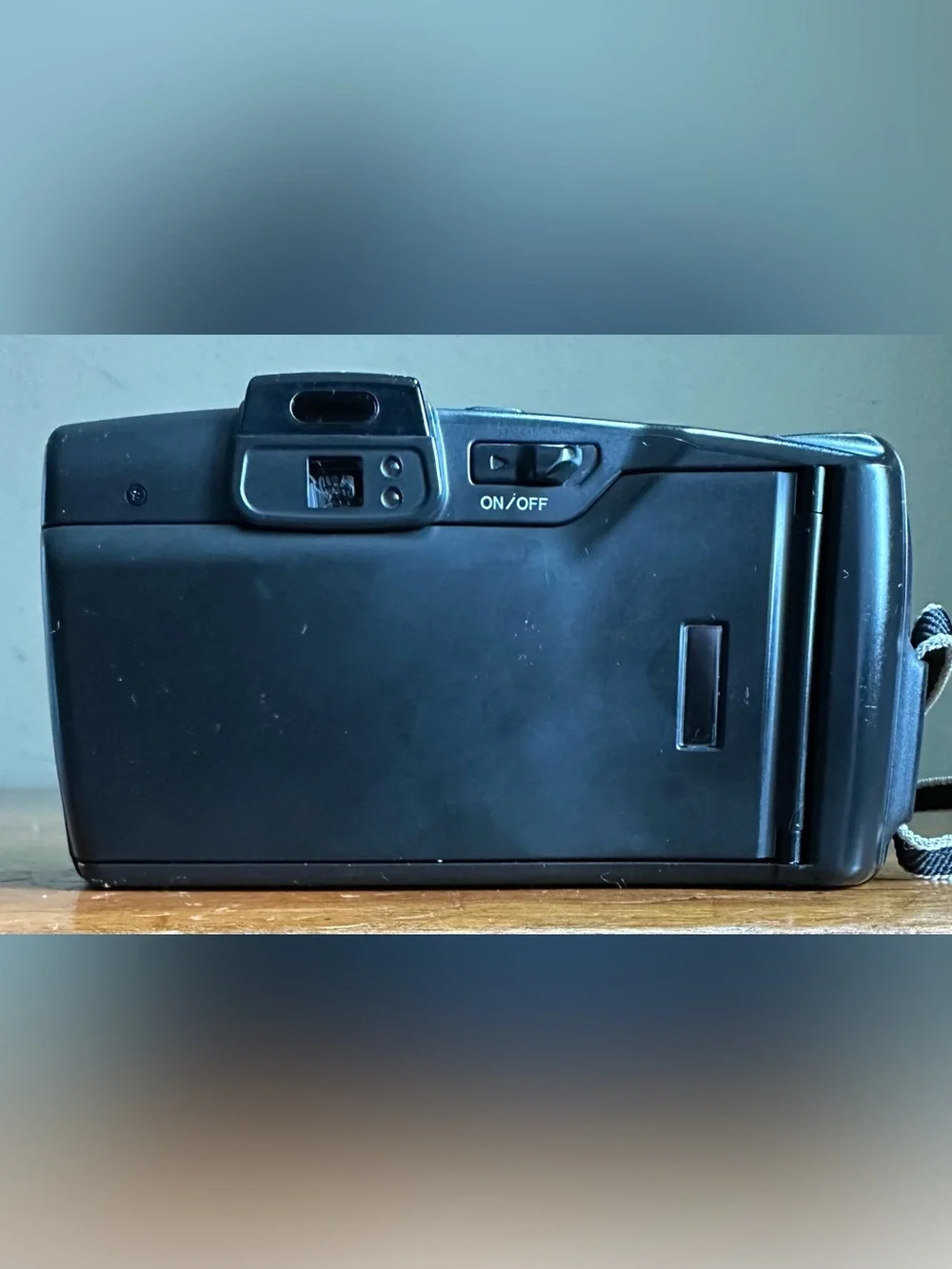 Minolta ES Freedom Zoom 90C Point & Shoot 35mm Camera w/ 38-90mm 1:3.5-7.7 Lens